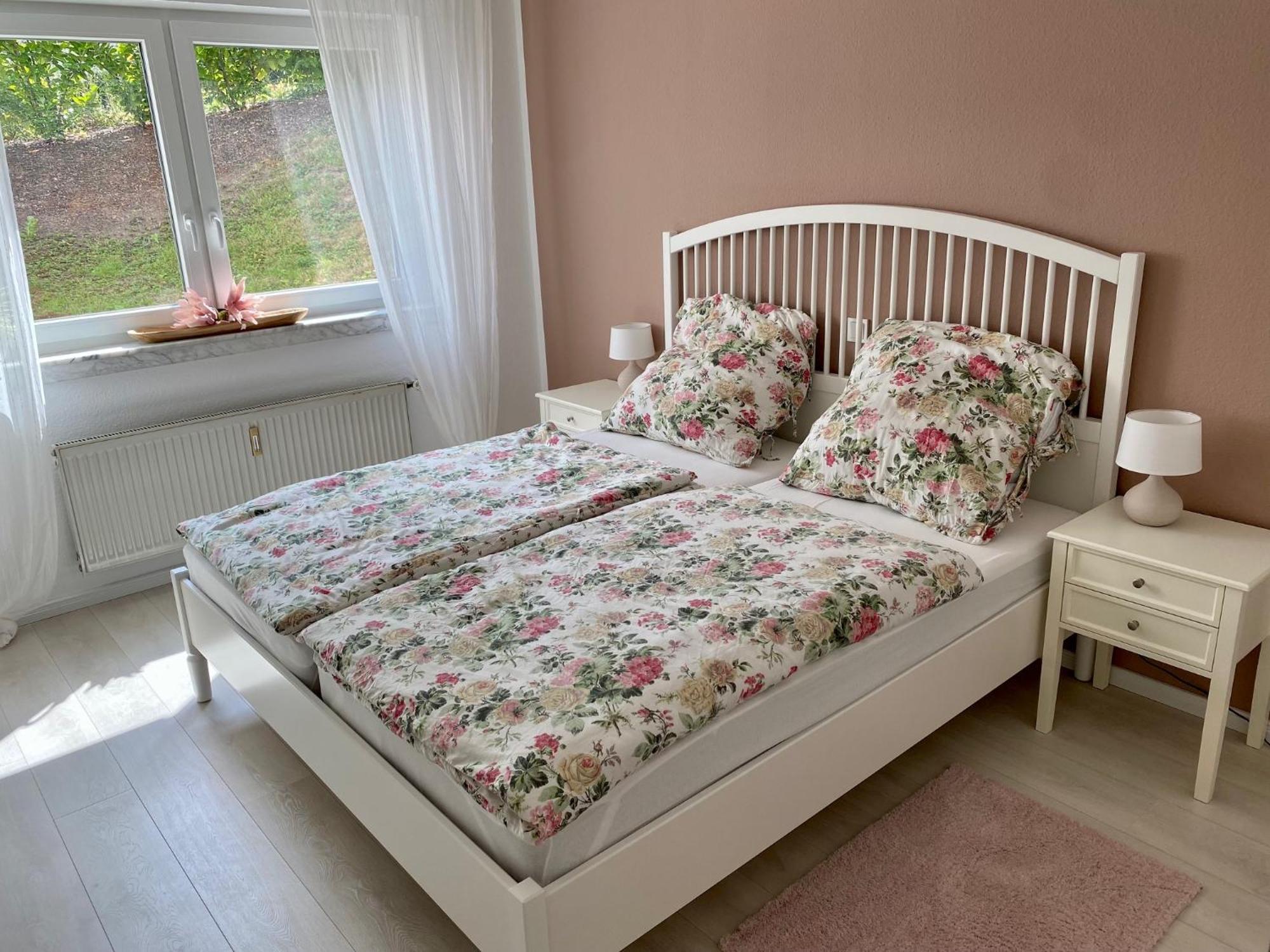 Neu: Ferienwohnung Zum Nussbaum - Landhausstil & Moseltalblick Traben-Trarbach Eksteriør bilde